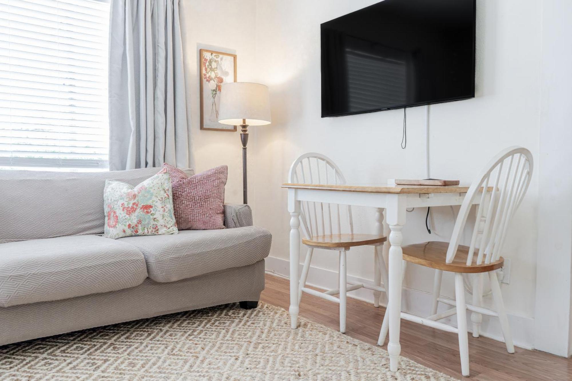 The Flats On Florida St - Super Comfy 2-Bedroom Apartments Mobile Exterior foto